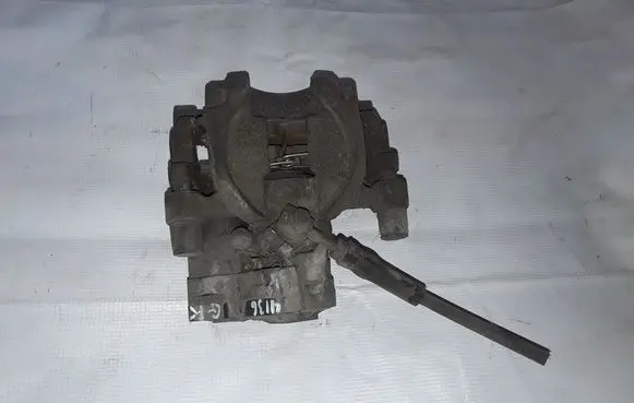 Volkswagen Golf VII Rear brake caliper 5Q0615405EE