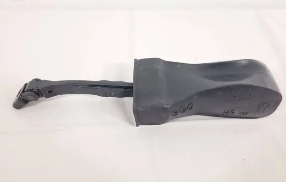 Volkswagen PASSAT B8 Rear door check strap stopper 3G0839267