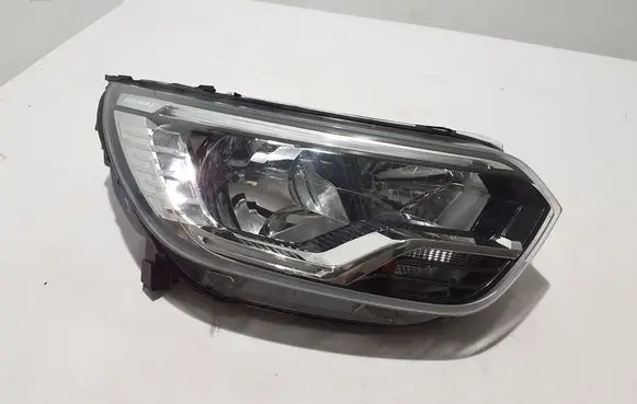 Renault Express Headlight/headlamp 260105660R