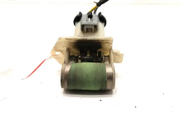 Opel Corsa E Fan control module 13256565