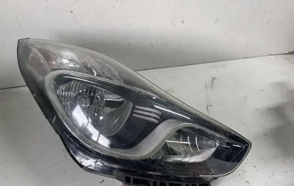 Hyundai ix20 Headlight/headlamp