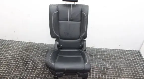 Mitsubishi Outlander Rear seat 