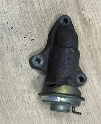 Toyota Yaris EGR valve 2562033010