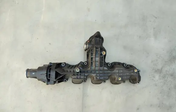 Audi Q5 SQ5 Intake manifold 03L129711B