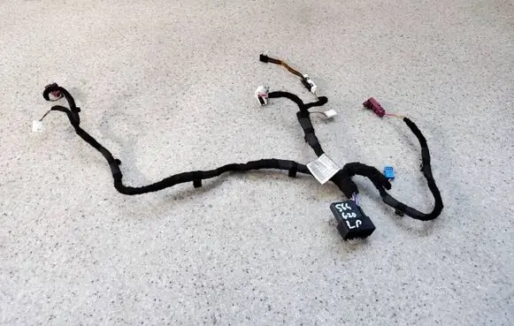 BMW 3 G20 G21 Front door wiring loom/harness boot 871658253 8716582