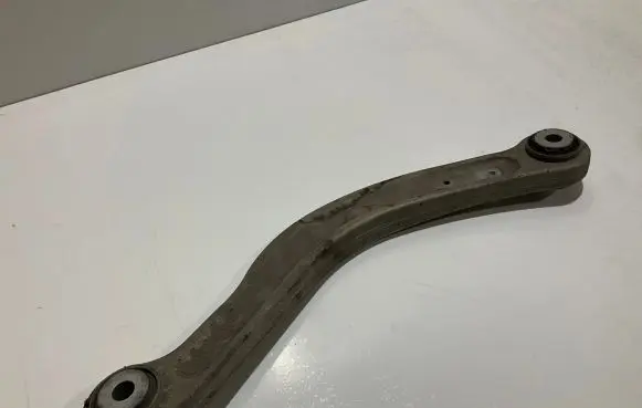 Rear control arm