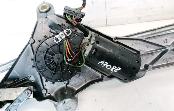 Mercedes-Benz S W220 Wiper motor 0390241435 0580007101
