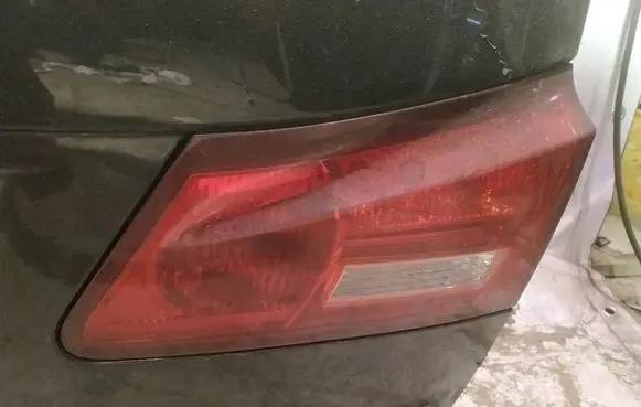 Lexus IS 220D-250-350 Tailgate rear/tail lights