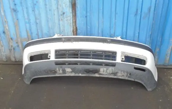 Volkswagen Golf IV Front bumper 1J0807221