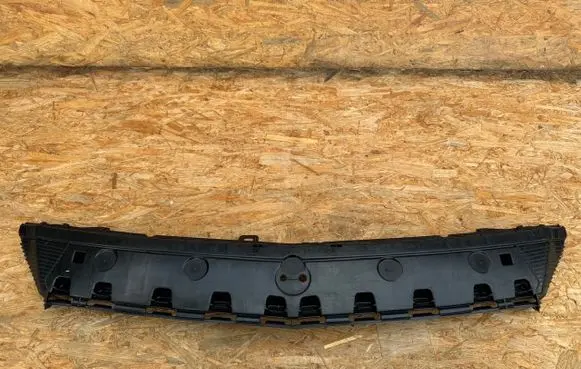 Mercedes-Benz A W176 Front bumper mounting bracket A1768851265
