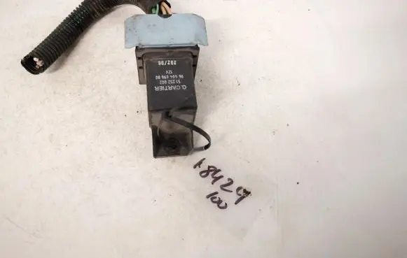 Peugeot 807 Glow plug pre-heat relay 9640469680 51252002