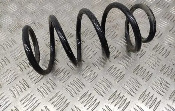 Mercedes-Benz A W176 Rear coil spring