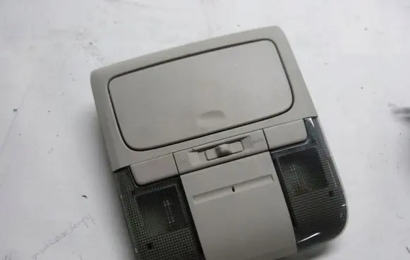 Subaru Legacy Front seat light