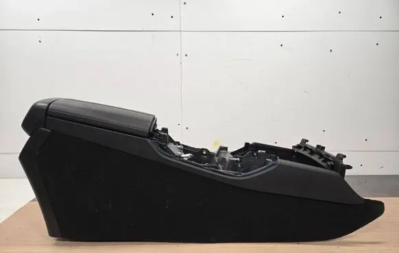 Mercedes-Benz GLE W167 Armrest A1676891300 A1676890700 A1676890800
