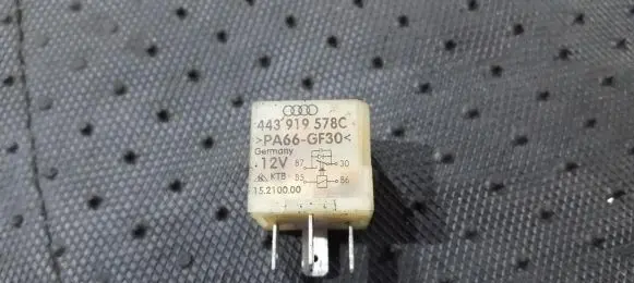 Volkswagen PASSAT B5.5 Other relay 443919578C 15.2100.00