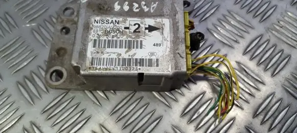 Nissan Primera Airbag control unit/module 98820av200 0285001420
