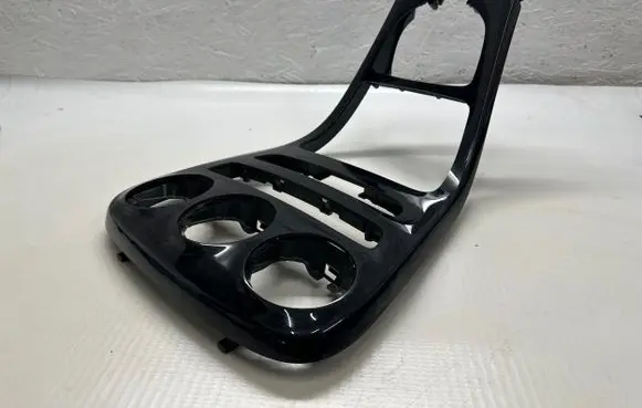 Mercedes-Benz C W205 Radio/GPS head unit trim A2056805107