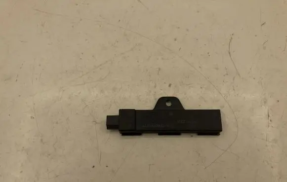 BMW 5 GT F07 Keyless system antenna 9220832