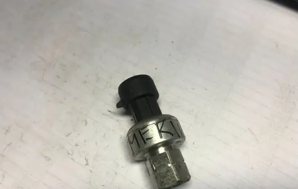 Opel Meriva A Air conditioning (A/C) pressure sensor 09131721