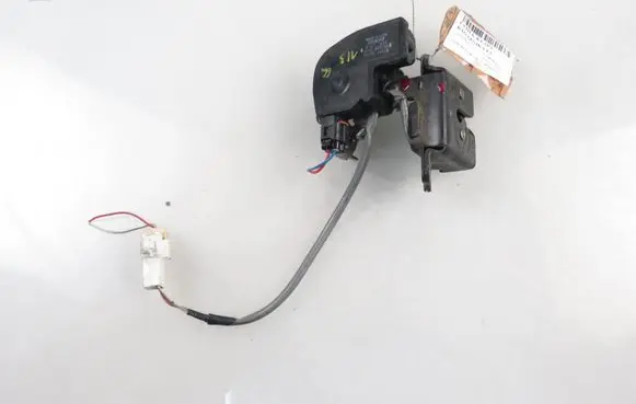 Toyota Corolla Verso E121 Tailgate/trunk/boot lock/catch/latch 1015283000