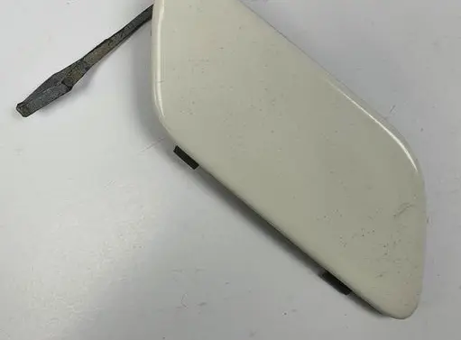 Mercedes-Benz A W169 Front tow hook cap/cover A1698851522