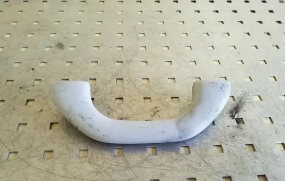 Volkswagen Polo IV 9N3 Front interior roof grab handle 6N0857607T
