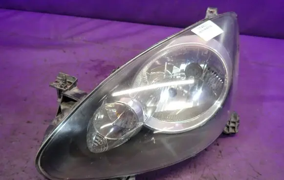 Toyota Aygo AB10 Headlight/headlamp 20-A761R