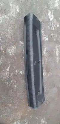 Trunk/boot sill cover protection