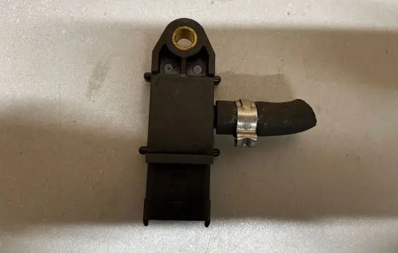 Opel Astra J Camshaft position sensor 55566186