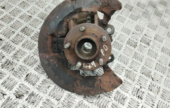 Ford Kuga I Front wheel hub