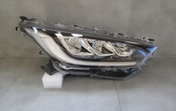 Toyota Yaris Headlight/headlamp