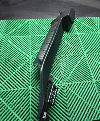 BMW 5 F10 F11 Centre console side trim rear 9168483 52850610