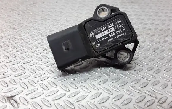 Audi A4 S4 B6 8E 8H Air pressure sensor 0281002399 038906051B