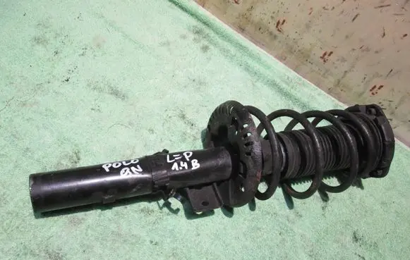 Volkswagen Polo IV 9N3 Front shock absorber with coil spring