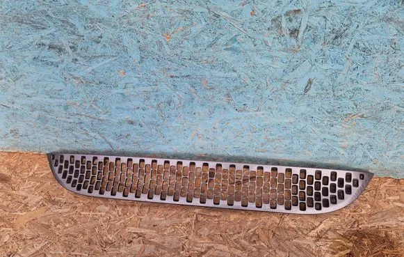 Front bumper lower grill