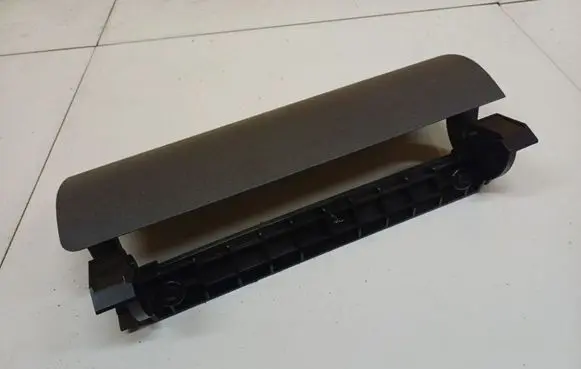 Dodge Avenger Glove box 1000645