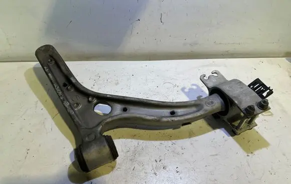 Mercedes-Benz CLA C117 X117 W117 Front lower control arm/wishbone 