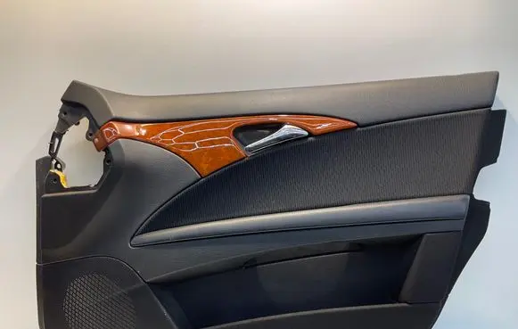 Mercedes-Benz E W211 Front door card panel trim A2117206452 00009F33 7703566