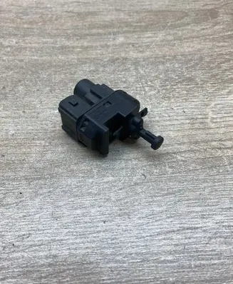 Ford Mondeo MK I Brake pedal sensor switch 93BB13480BB