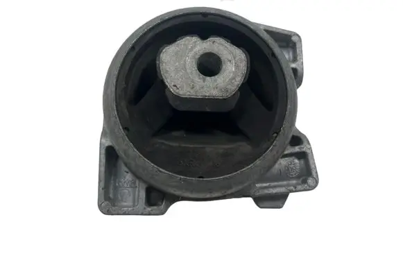 Mercedes-Benz A W169 Engine mount bracket A1692400618