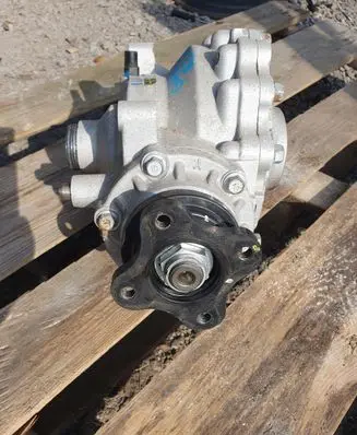Genesis G70 Gearbox transfer box case 