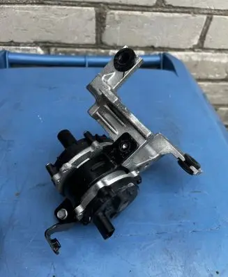 Hyundai Ioniq 5 Electric auxiliary coolant/water pump 220806S1A1 000098D0