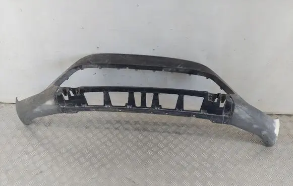 Front bumper lip