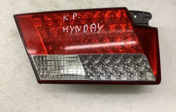 Hyundai Grandeur Tailgate rear/tail lights 924033L0