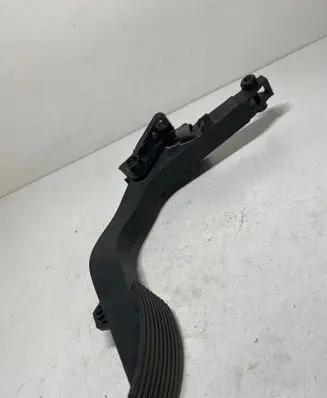 Mercedes-Benz ML W163 Accelerator throttle pedal