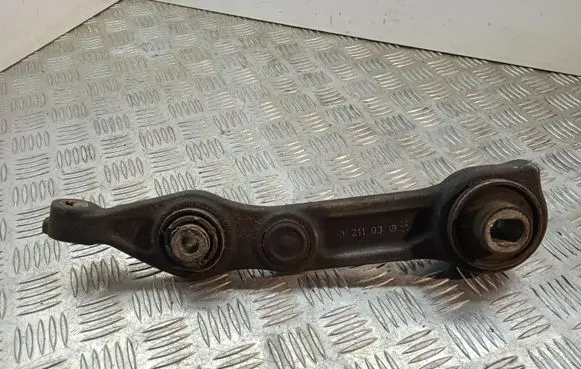 Mercedes-Benz CLS C219 Front lower control arm/wishbone A21103