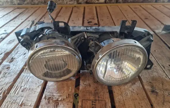 BMW 5 E34 Headlight/headlamp 13174000