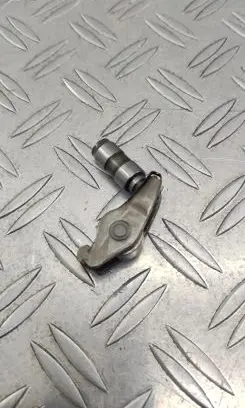 Volkswagen PASSAT B8 Valve rocker arm 