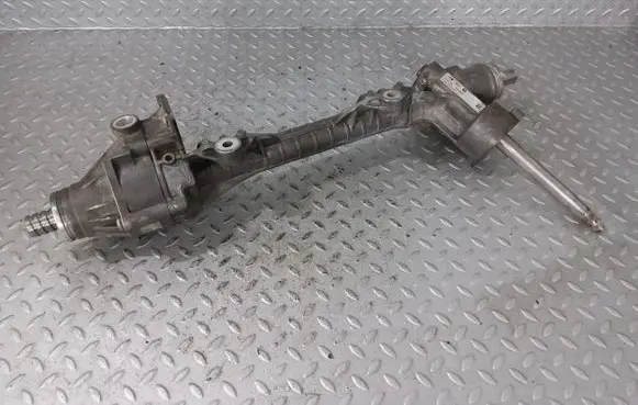 BMW 5 F10 F11 Steering rack 6867960 686796001