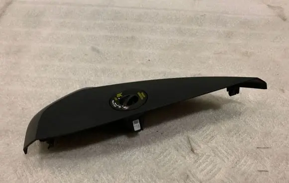 Volvo XC40 Dashboard side end trim 31442705 31442705LH